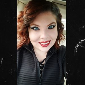 Meet your Posher, Alaina